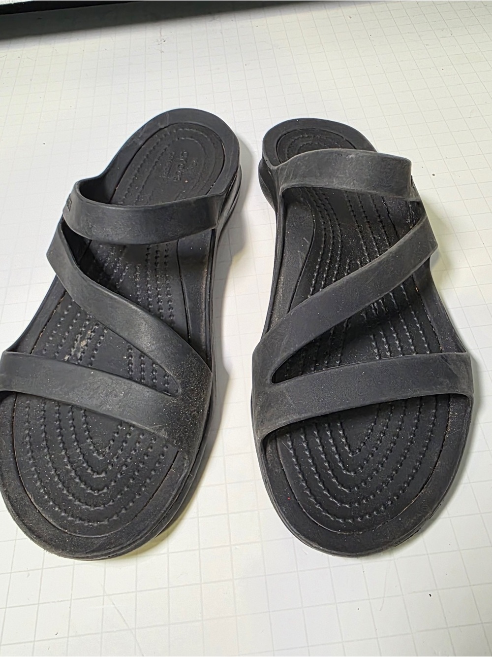 CROCS Women's Black Triple-Strap Slide Sandals Size 9